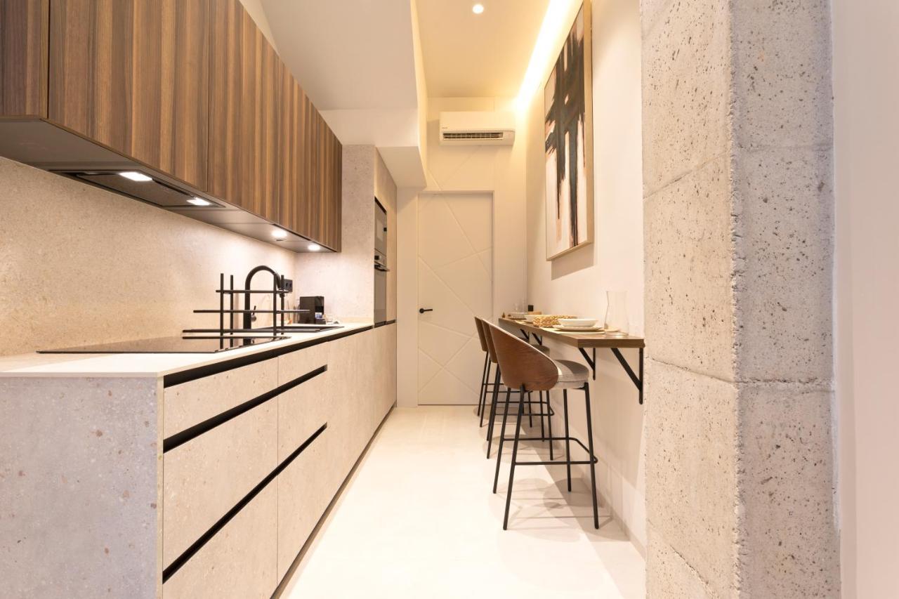 Magnificent Renovated 2Bd 2Bth Duplex With Backyard - City Centre Malaga Bagian luar foto